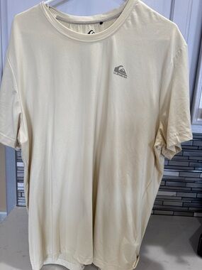 Quiksilver Men's Light Cream Performance Short-Sleeve Tee